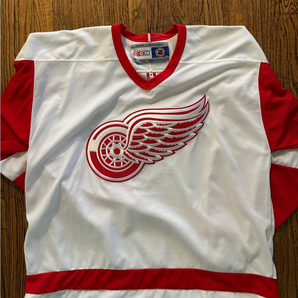 Detroit Redwings Vintage Road CCM Jersey